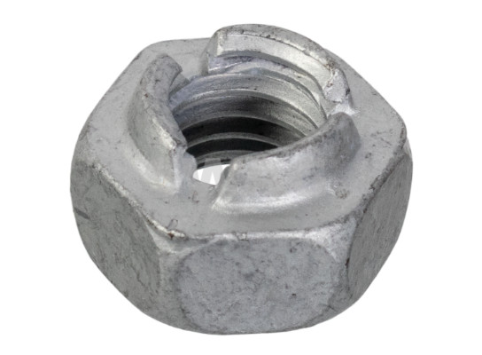 33 32 6 768 900