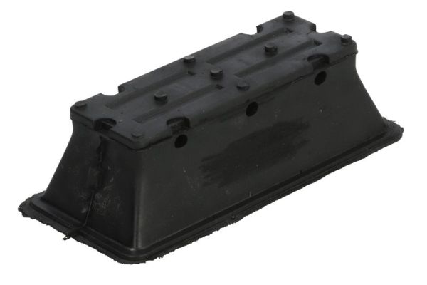 A8M023